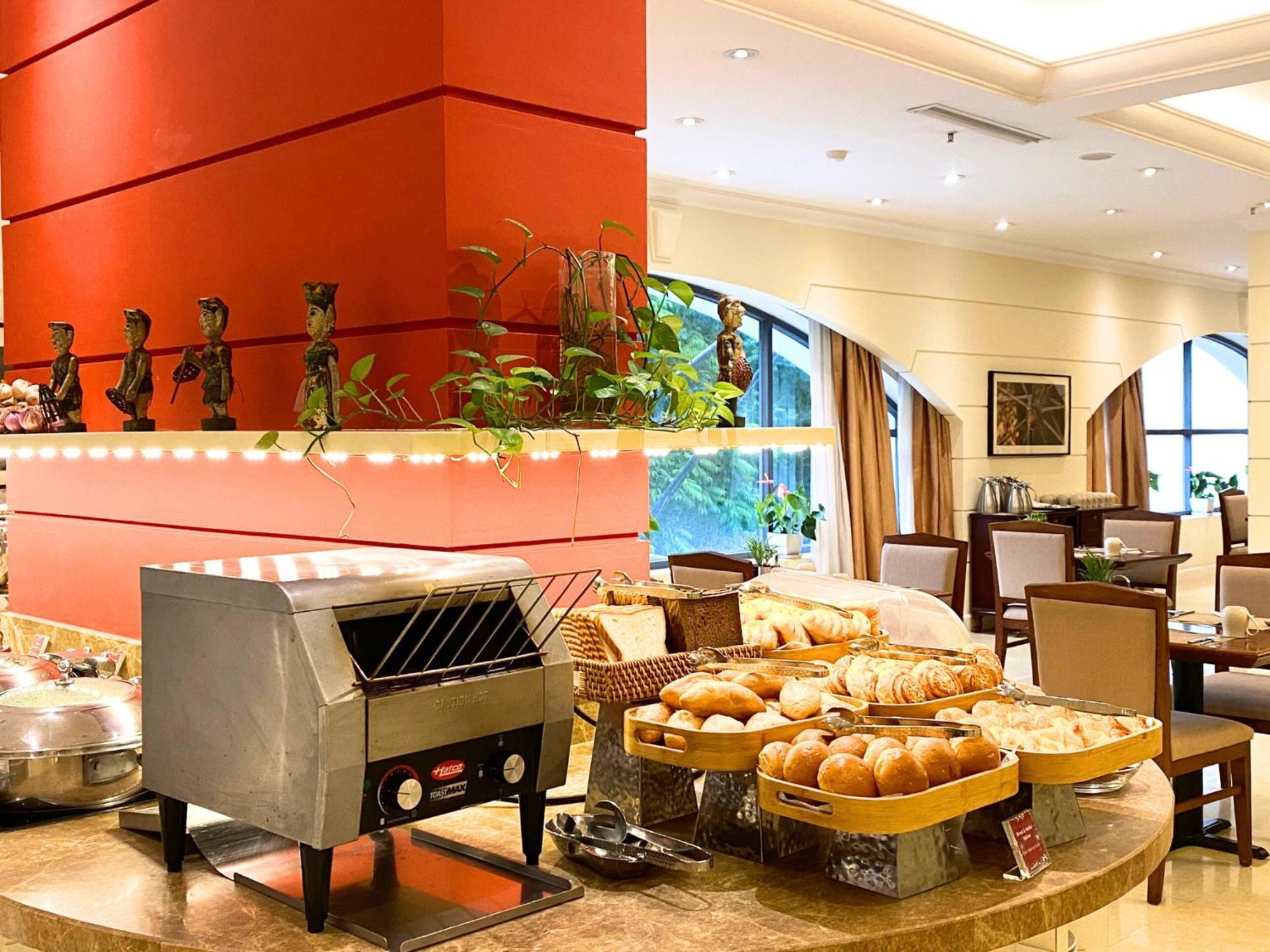 Hilton Garden Inn Hanoi Zewnętrze zdjęcie