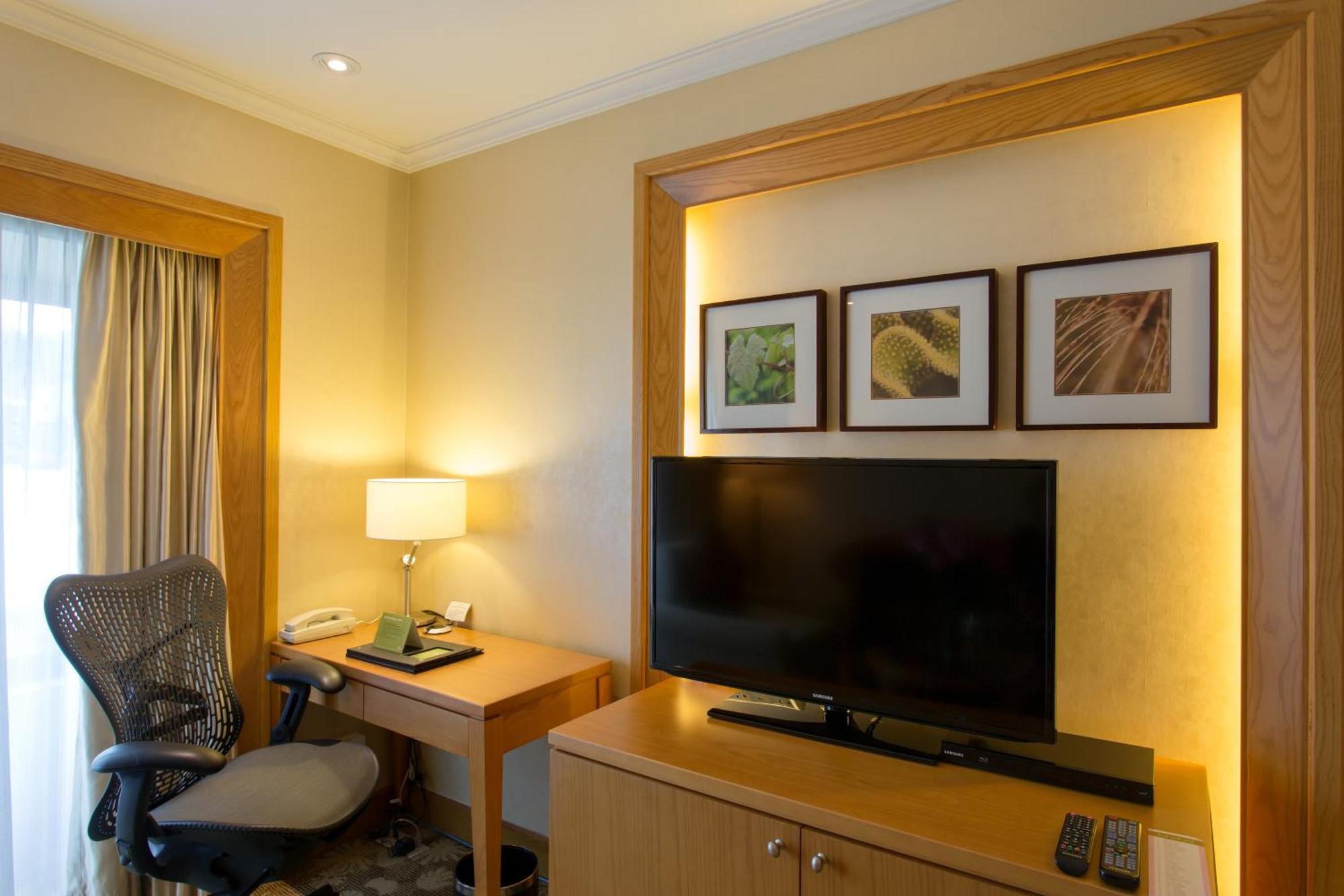 Hilton Garden Inn Hanoi Zewnętrze zdjęcie
